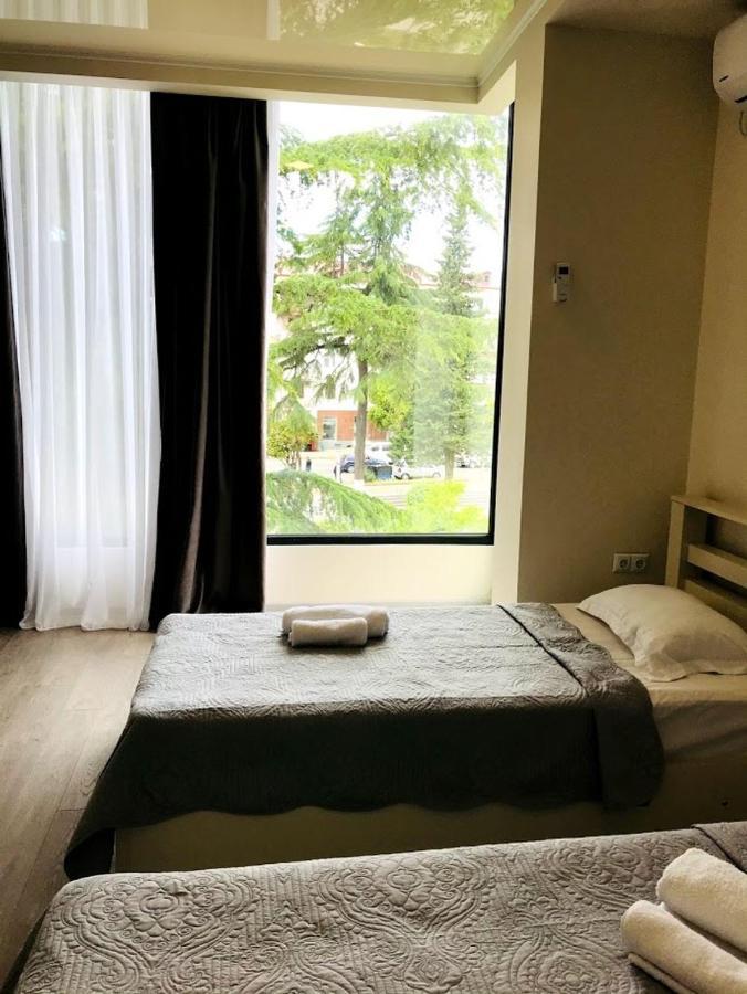 Gurya Hotel Koboeleti Buitenkant foto